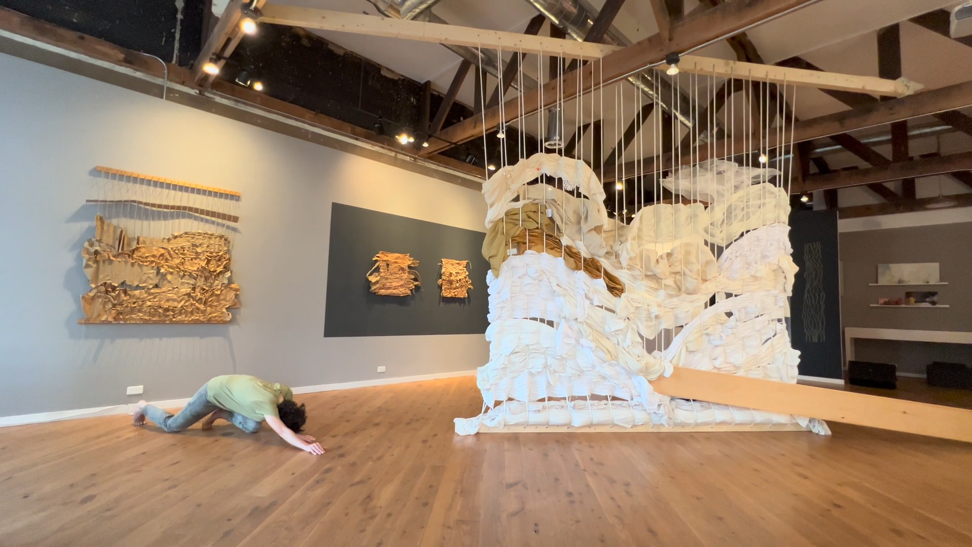 [Performance] lily gold, Martita Abril (Pichu), and dani derks: a closing of the loom portal